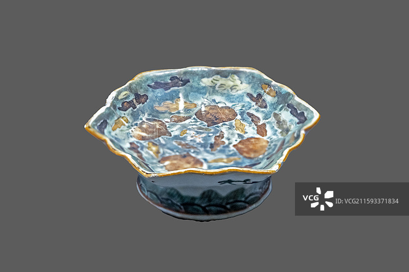 湖北省荆州博物馆“荆州出土瓷器展”：粉彩六方盘（沙市区城隍庙出土，清，荆州博物馆）图片素材