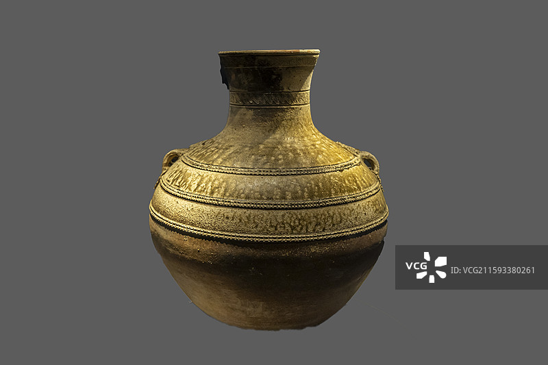 湖北省荆州博物馆“荆州出土瓷器展”：青瓷壶（荆州区高台出土，西汉，荆州博物馆）图片素材