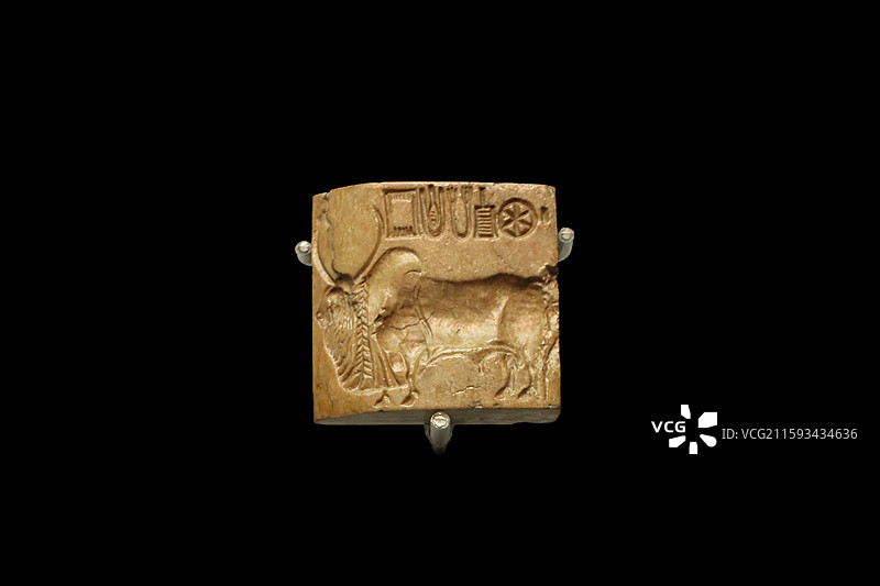 中国国家博物馆展出的巴基斯坦文物公元前2600年滑石印章图片素材