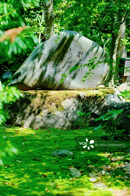 八幡宫的庭院图片素材