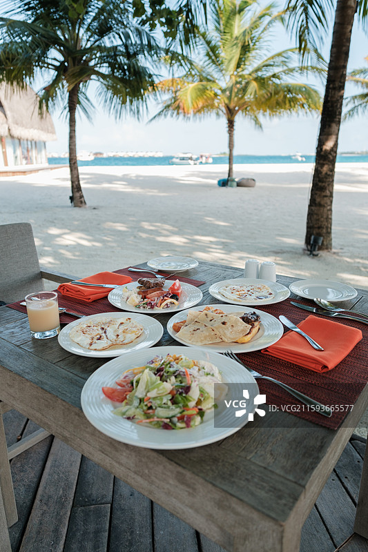 马尔代夫蓝天白云海洋风景图片素材