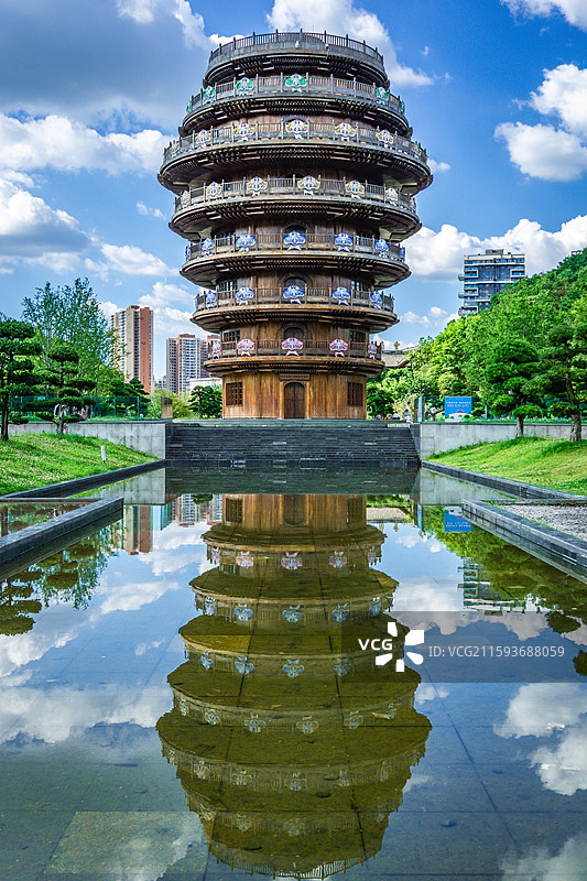 贵州 贵阳 泉湖公园 西普陀寺 古今同框图片素材