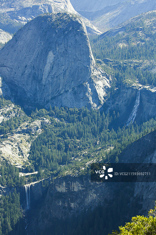 优胜美地国家公园半圆顶山图片素材