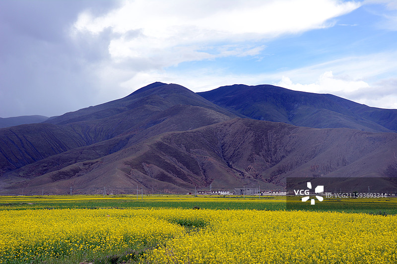 西藏日喀则堆谐之乡拉孜县沿途风景图片素材