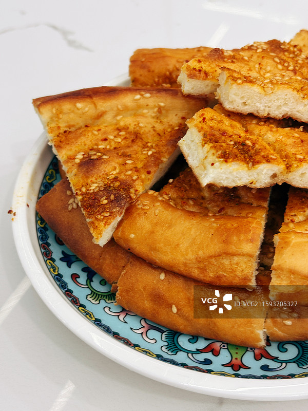 新疆维吾尔族传统美食烤馕烤馍烤饼图片素材