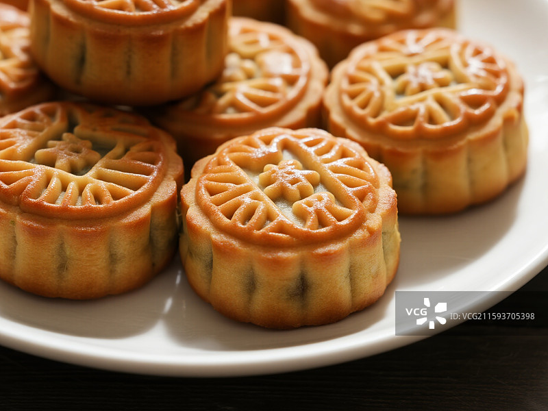 八月十五中秋佳节的五仁馅月饼图片素材