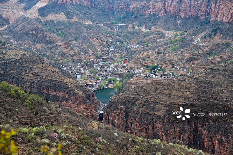 太行深处有春天图片素材