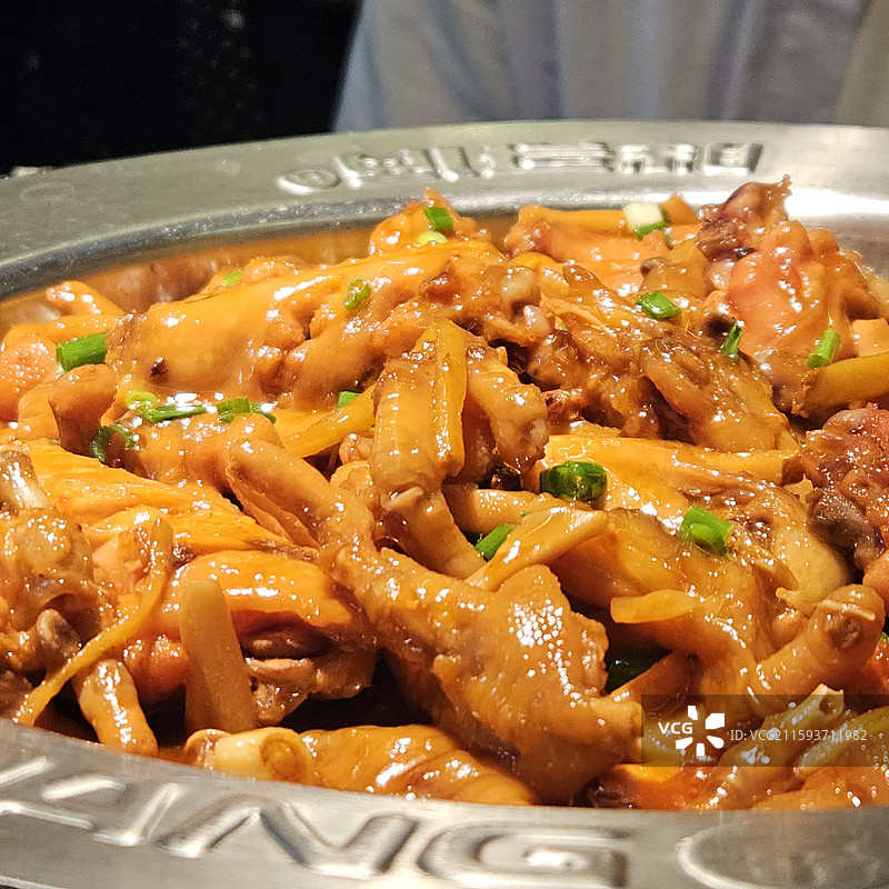 在商场餐厅吃的鸡爪鸡翅煲图片素材