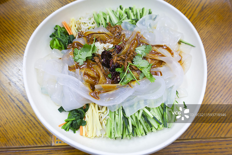 东北地区传统凉菜东北大拉皮图片素材