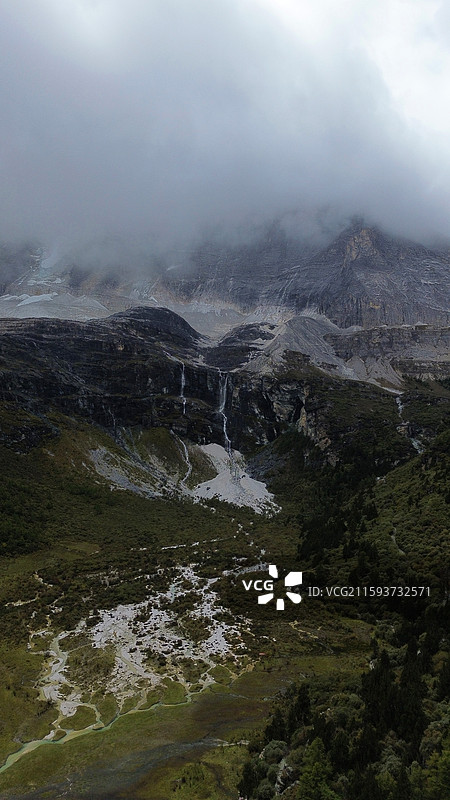 稻城亚丁央迈勇神山图片素材