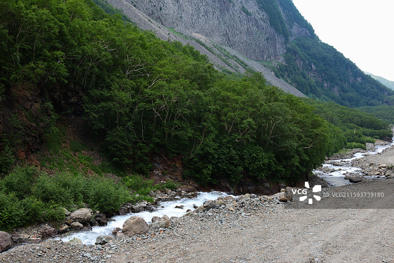 夏天松花江之源东北最大的瀑布长白山长白瀑布二道白河自然风光图片素材