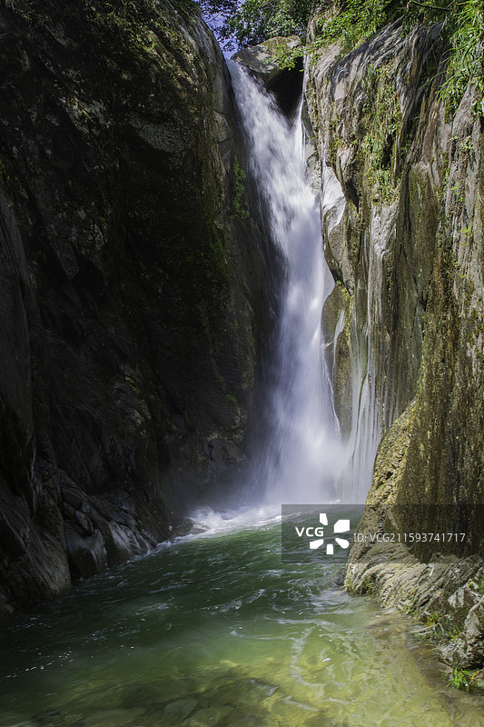 湖南省岳阳市，“天岳”幕阜山古称天岳山，黑龙潭瀑布群，国家4A级景区图片素材