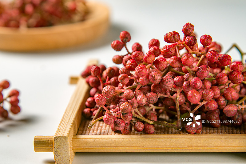 红色新鲜的花椒图片素材