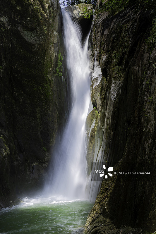 湖南省岳阳市，“天岳”幕阜山古称天岳山，黑龙潭瀑布群，国家4A级景区图片素材