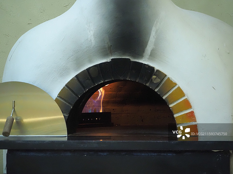 烤披萨专用的窑炉图片素材
