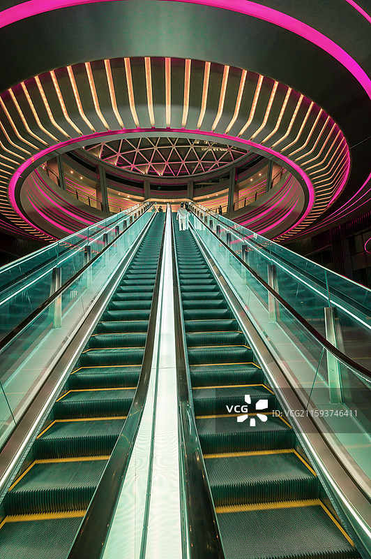 阿里中心电梯图片素材