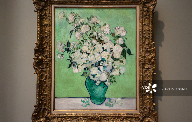 美国大都会艺术博物馆展出的著名画家梵高的画《玫瑰》图片素材