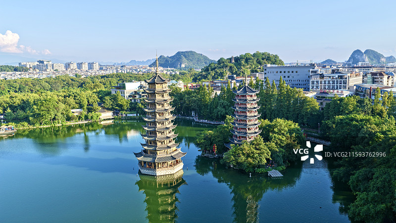 航拍广西桂林日月塔图片素材