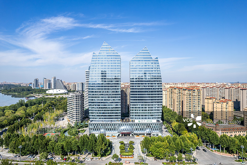 河南省鹤壁市CBD帆旗大厦图片素材