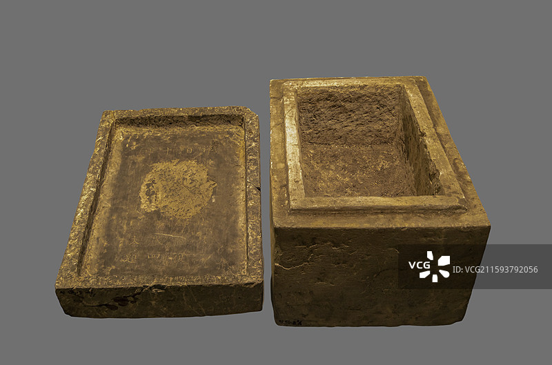 英国领事馆旧址“镇江的佛教文化”：应夫题禅众寺舍利石函（北宋，1960年江苏镇江甘露寺铁塔地宫出土）图片素材