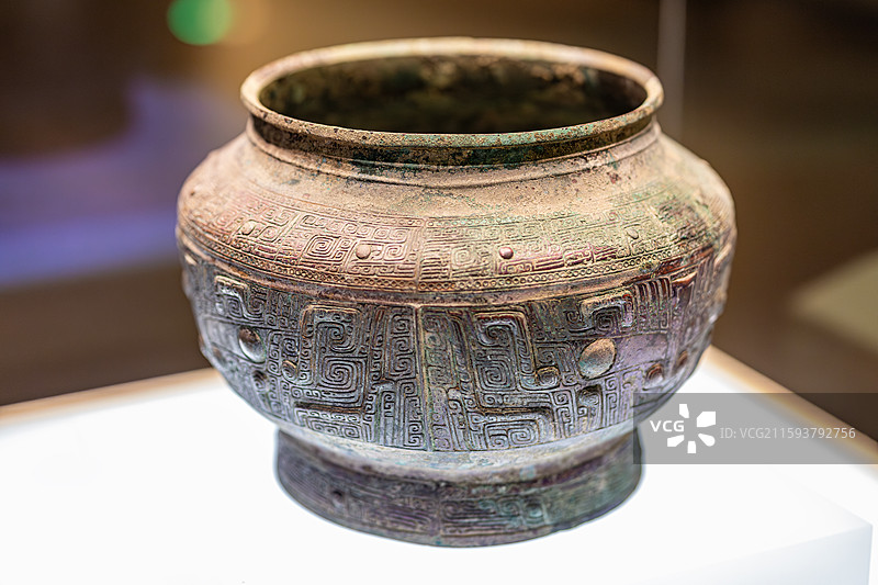 青铜器河北博物院藏藁城台西商代遗址出土饕餮纹铜瓿图片素材