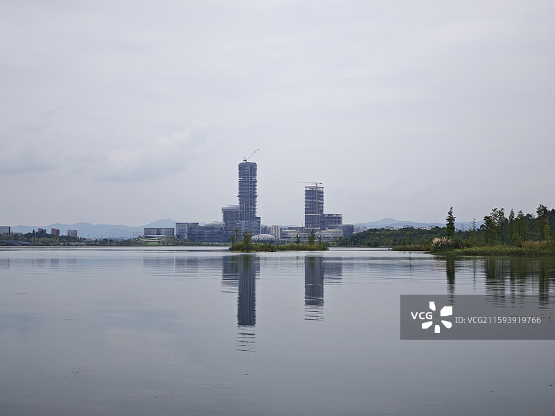 成都天府新区兴隆湖，阴天图片素材