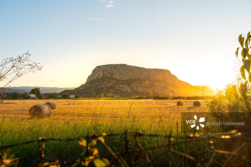 希腊卡兰巴卡梅泰奥拉山岩图片素材