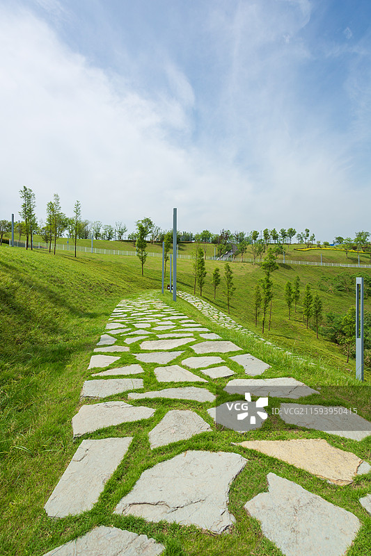 重庆高新区凤鸣湖公园步石道路汀步图片素材