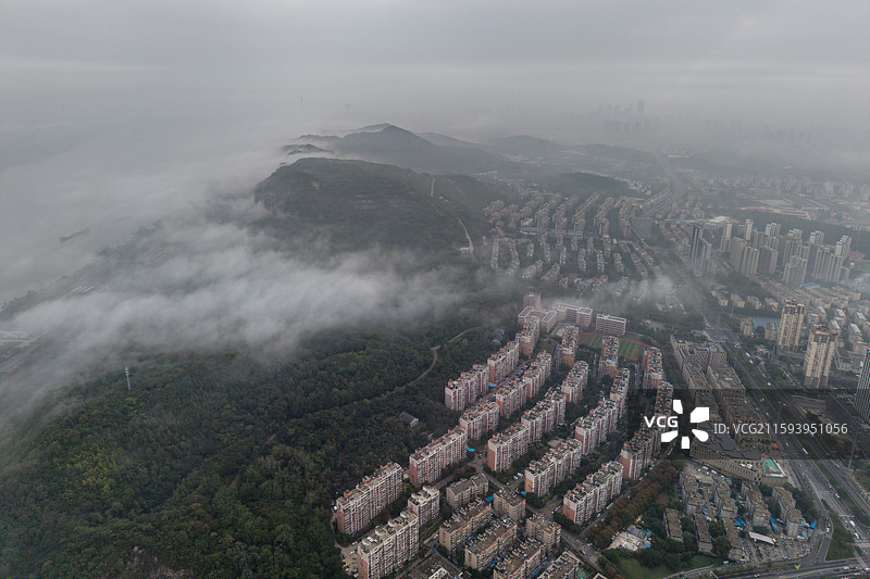 航拍云雾中的南京城风光图片素材