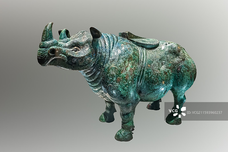 错金银云纹青铜犀尊，西汉（公元前202年﹣公元8年），1963年陕西兴平出土，中国国家博物馆藏图片素材