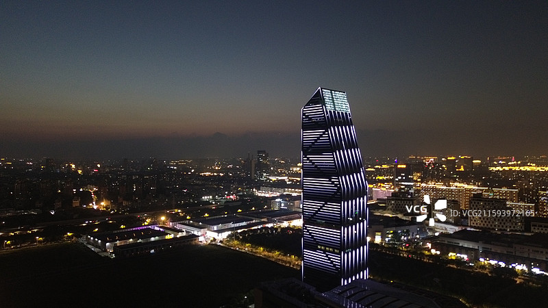 中企联合大厦，上海奉贤，城市夜景，无人机航拍图片素材