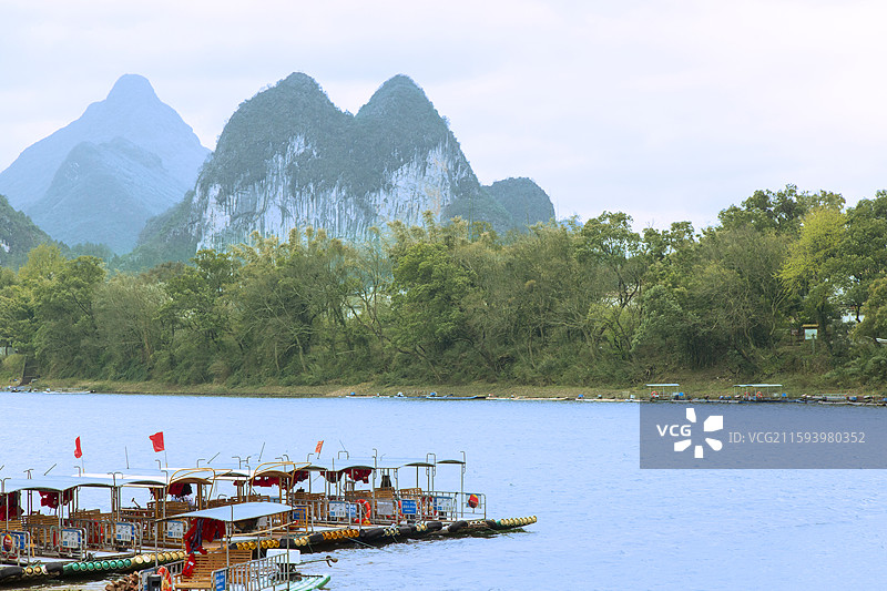 广西桂林雁山区草坪乡“冠岩景区”图片素材