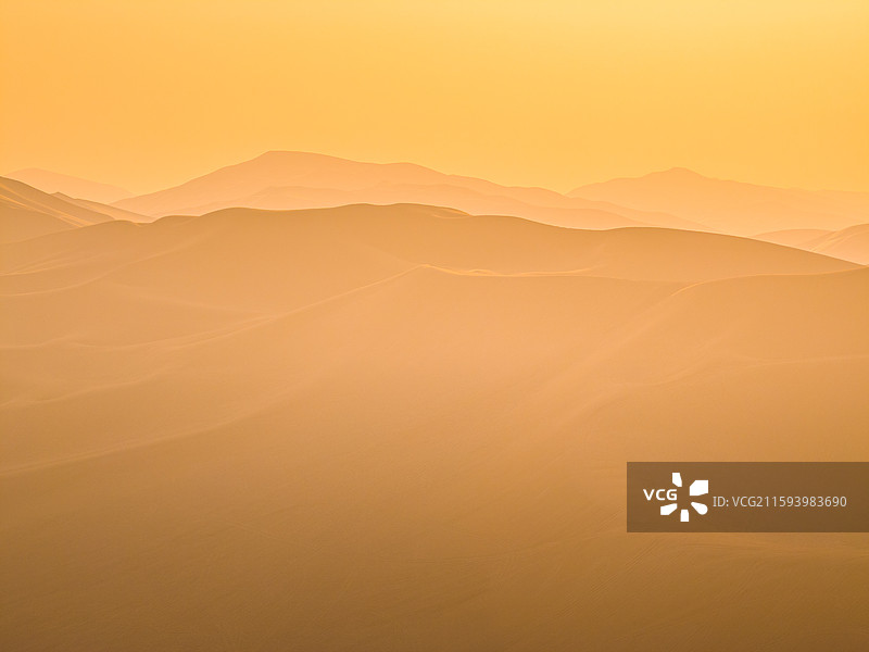 吐鲁番 鄯善县 库木塔格沙漠 龙门客栈 越野基地图片素材