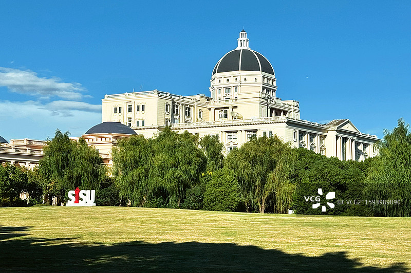 上海外国语大学（松江校区）校园美景图片素材