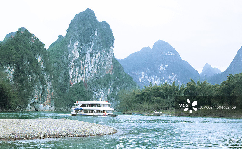 广西桂林市雁山区草坪乡“冠岩”景区图片素材