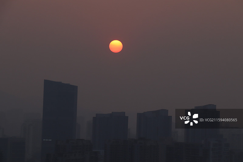 夕阳下的城市风光-珠海板障山森林公园图片素材