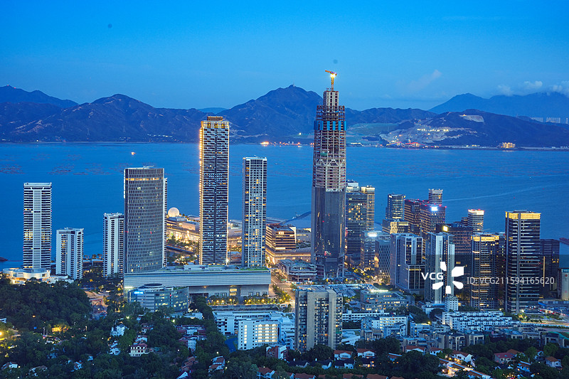 深圳蛇口妈湾港商业区夜景图片素材