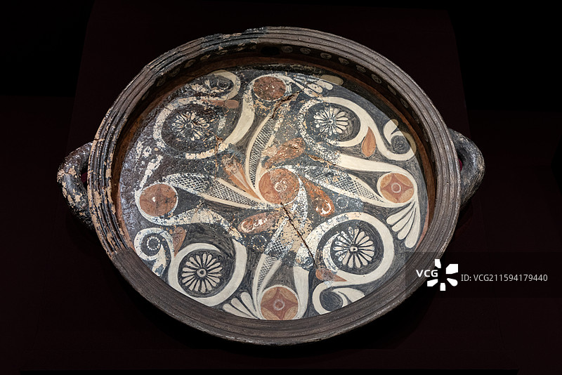 上海世博会博物馆希腊人从阿伽门农到亚历山大卡马雷西风格陶盘 1750-1700 费斯托斯第一宫殿大废图片素材