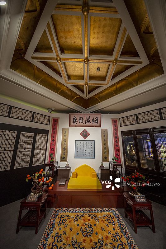紫禁城和避暑山庄藏钟表联展：烟波致爽殿（此殿位于避暑山庄正宫区后寝，是清帝驻跸山庄期间的寝宫）图片素材