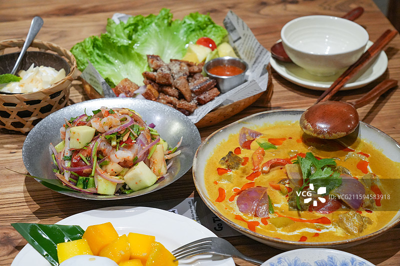 一餐泰国菜东南亚餐图片素材