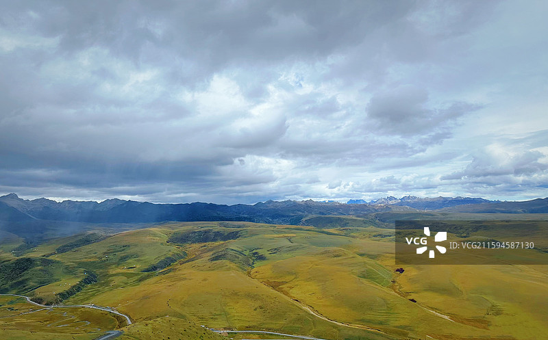 川西格底拉姆空中花园图片素材