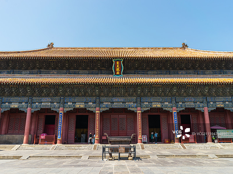 中国非都市风光拍摄主题，山东泰安国内著名景点泰山风景区，岱庙行宫里的天贶殿宫殿，户外白昼无人图像摄影图片素材