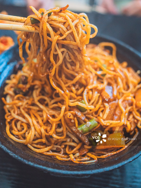 山西阳泉锅盖面与担担面图片素材