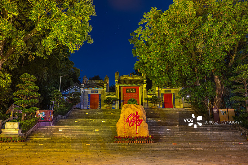 六祖故里旅游景区夜景，中国广东省云浮市六祖镇图片素材