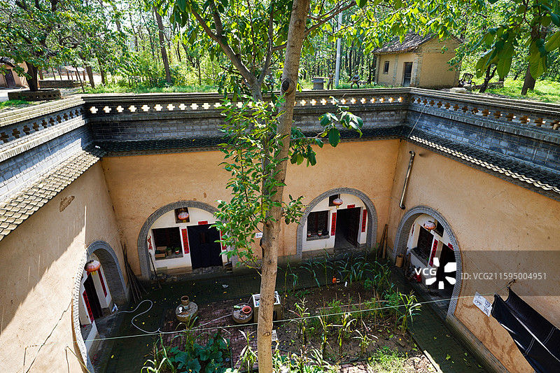 陕西省三原县柏社村地坑院（柏社古窑）图片素材