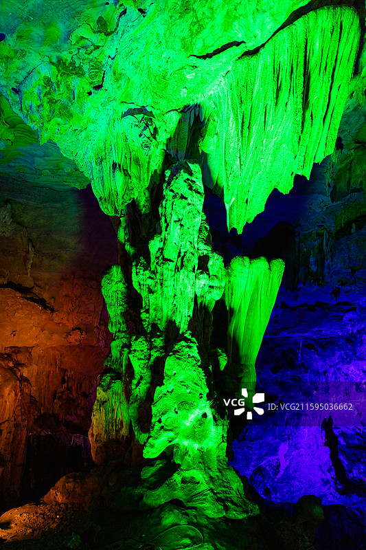 阳江凌霄岩风景区，凌霄岩洞图片素材