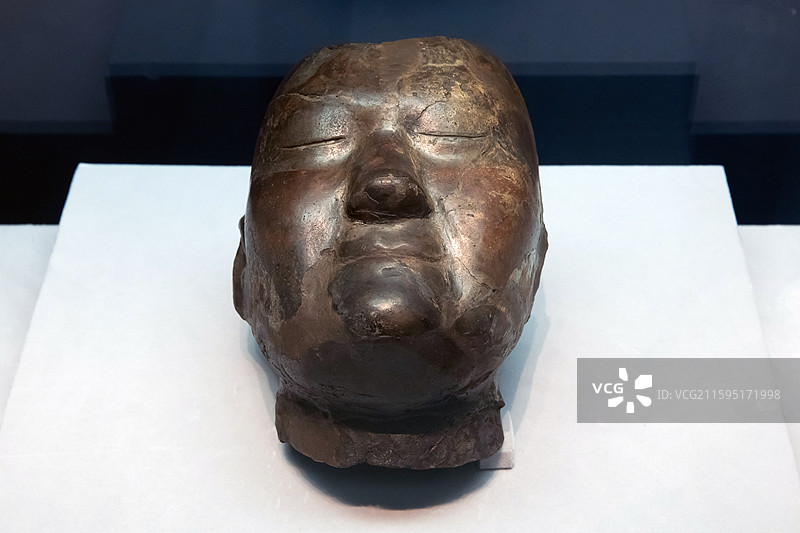 中国国家博物馆墓葬面具公元5-6世纪哈卡斯共和国阿巴坎区乌伊巴特站查尔科夫村乌伊巴特1号墓地出土图片素材