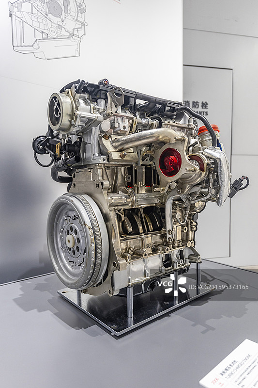 上海汽车博物馆内的涡轮增压发动机图片素材