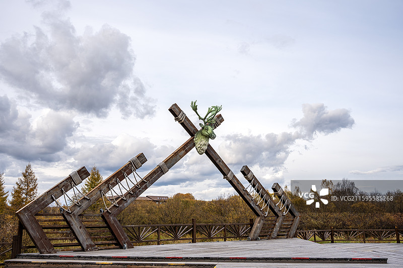 呼伦贝尔根河市敖鲁古雅使鹿部落景区图片素材