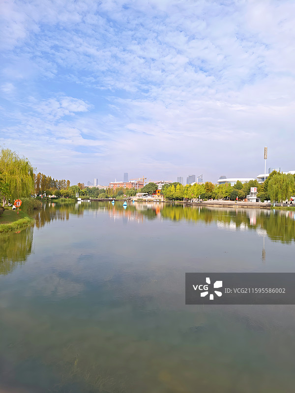 长沙后湖 湖光倒影与都市天际线 自然人文景观摄影图片素材